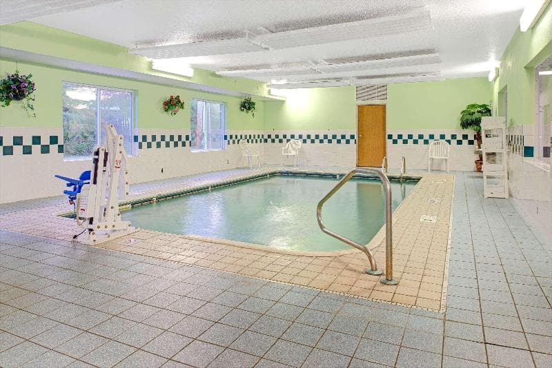Super 8 by Wyndham Pontoon Beach IL/St. Louis MO Area 5