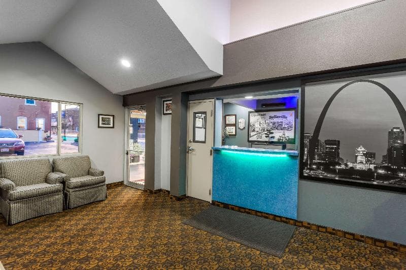 Super 8 by Wyndham Belleville/St. Louis Area 4