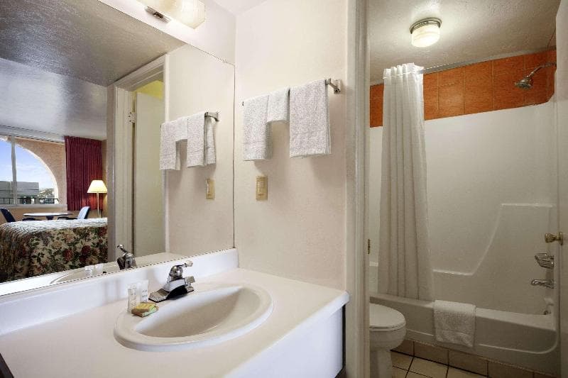 Motel 6 Tucson, AZ - East Williams Center photo 1