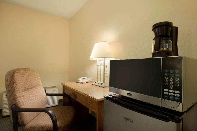 Travelodge by Wyndham Sturgis 2