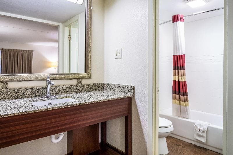 Red Roof Inn Caryville 2