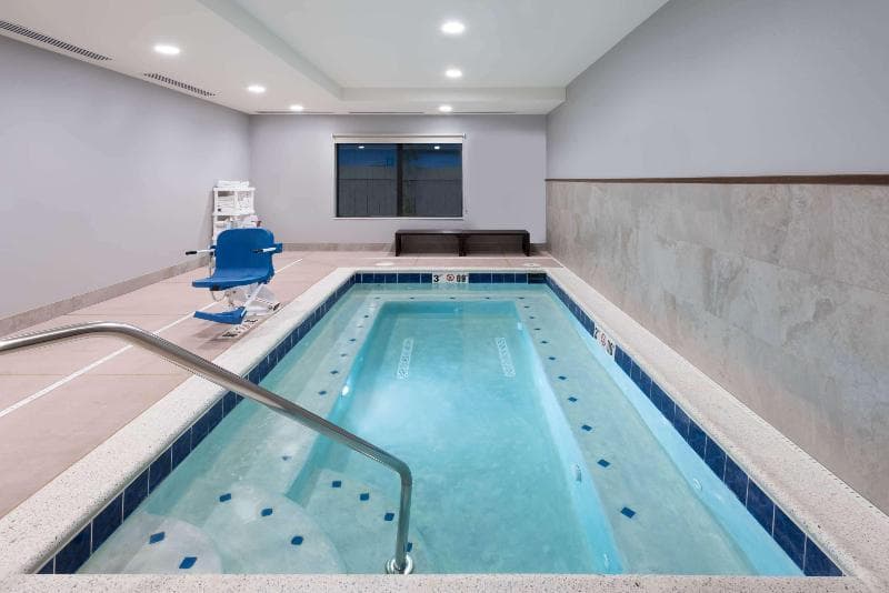 Wingate by Wyndham Sidney 4