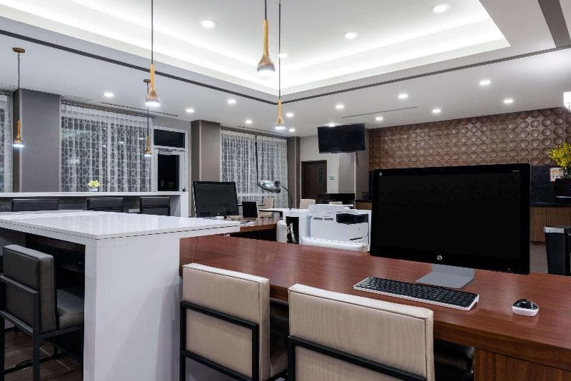 Wingate by Wyndham Loveland 1