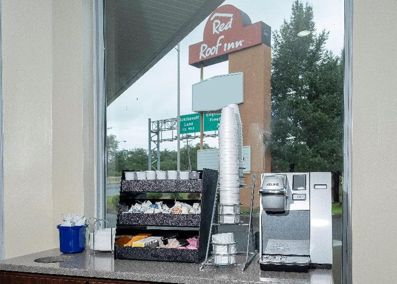 Red Roof Inn Freehold 4