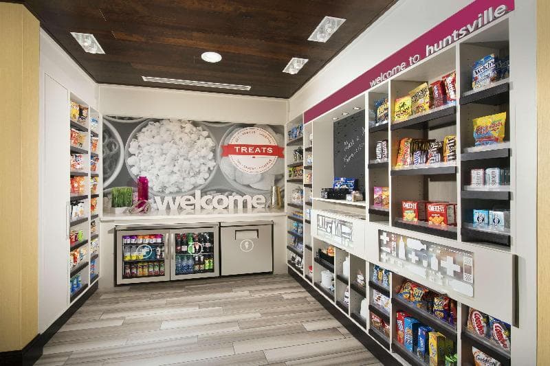 Hampton Inn Huntsville/Village of Providence 2