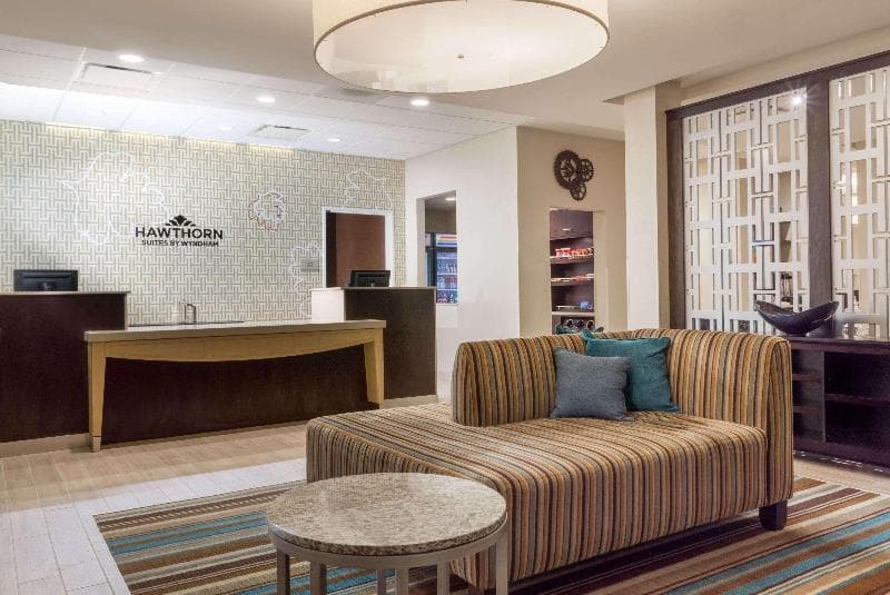 Hawthorn Suites By Wyndham Wheeling At The Highlands 5