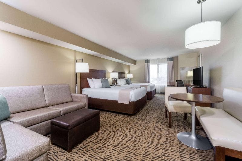 Hawthorn Suites By Wyndham Wheeling At The Highlands 4