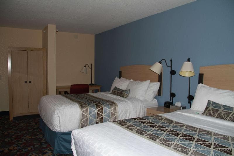 Baymont By Wyndham Stevens Point 4