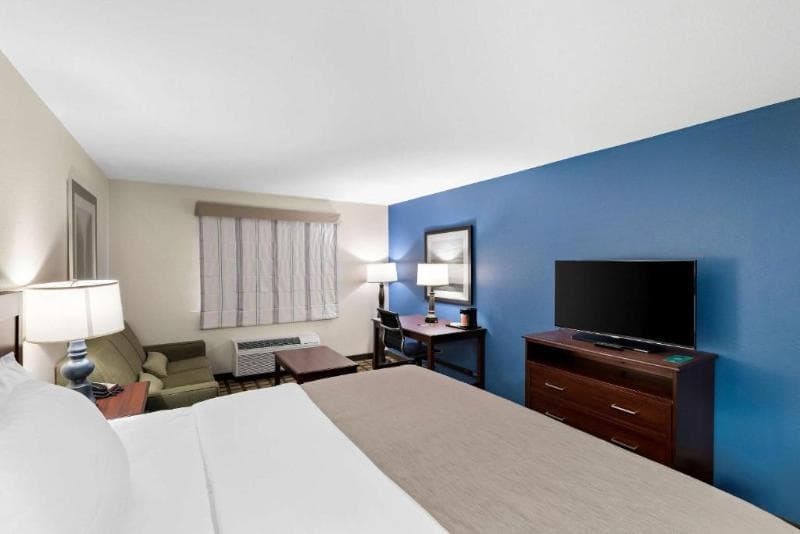 Baymont By Wyndham Big Spring 3