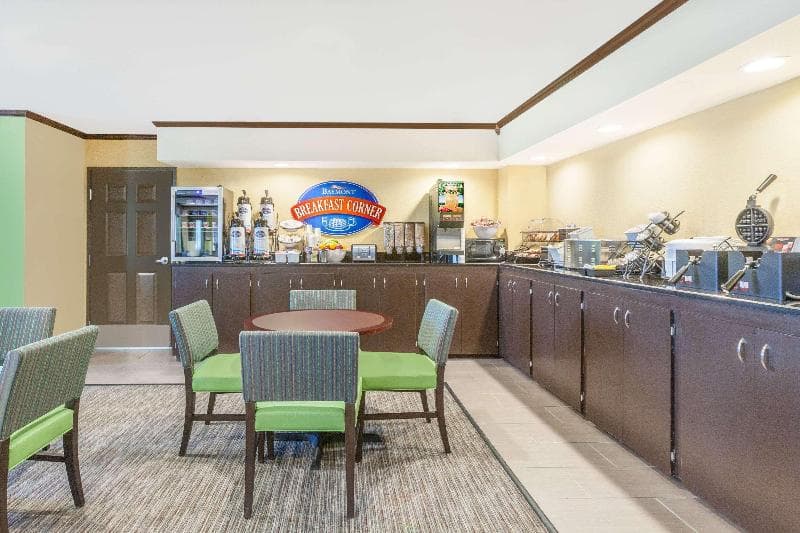 Baymont by Wyndham Midland Center 3