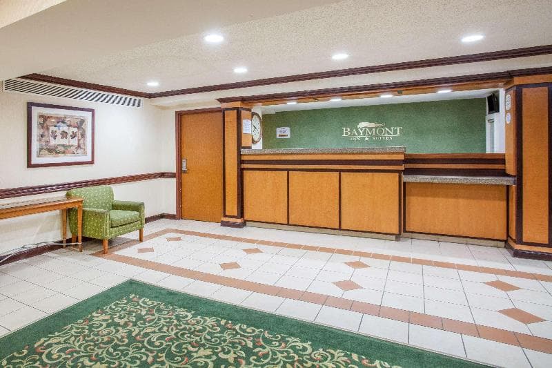 Baymont by Wyndham Madison Heights Detroit Area 2