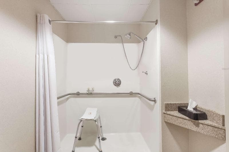 Baymont by Wyndham Madisonville 3
