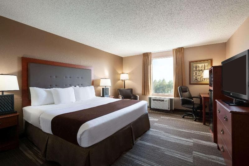 Baymont by Wyndham Mandan Bismarck Area 5
