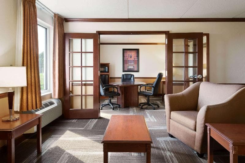Baymont by Wyndham Mandan Bismarck Area 4
