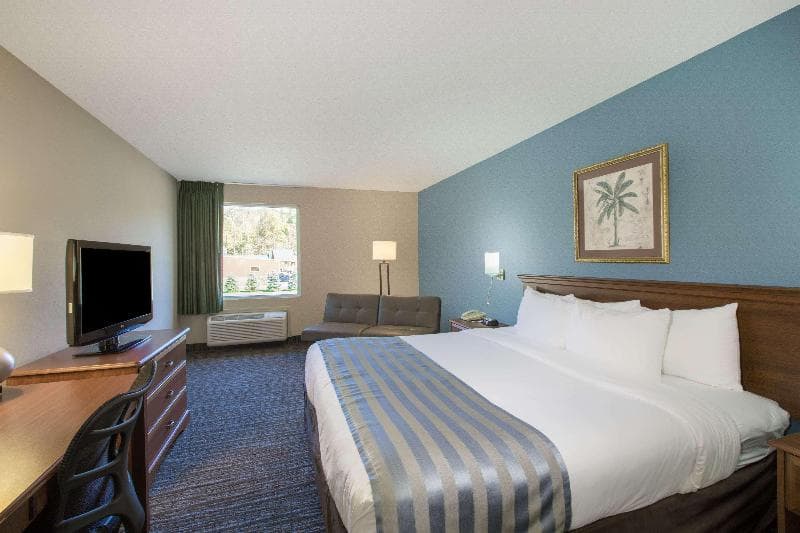 Baymont by Wyndham Bartonsville Poconos 5