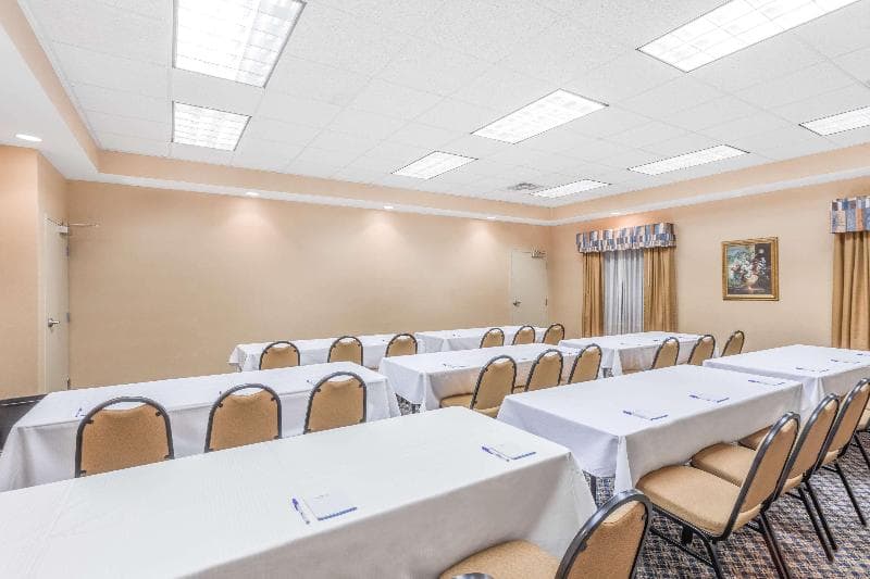Baymont by Wyndham Cartersville main