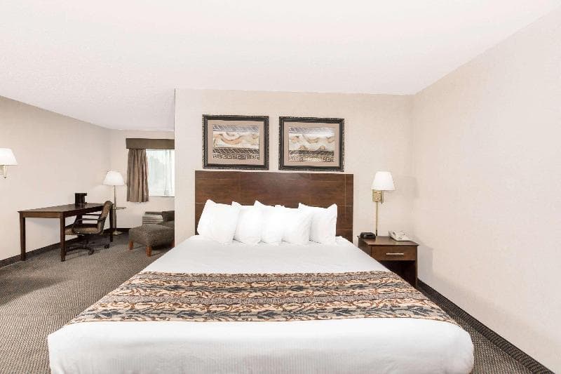 Baymont By Wyndham Lemars 3