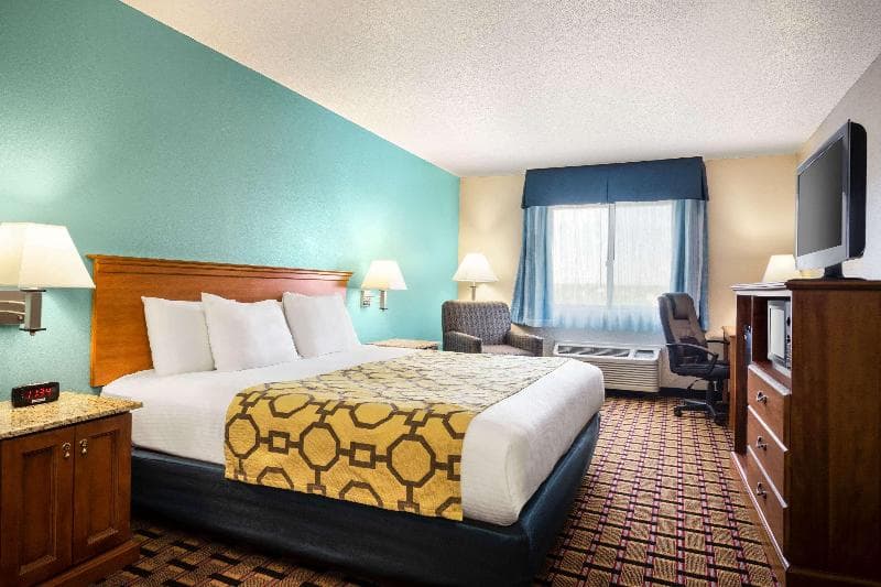 Baymont By Wyndham Warrenton 5