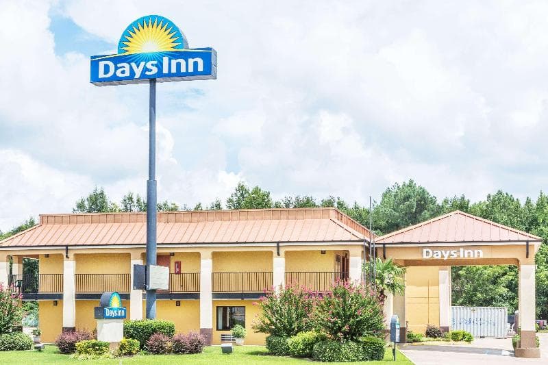 Days Inn by Wyndham Rayville 5