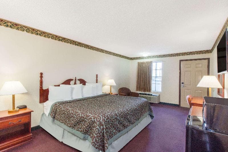 Days Inn by Wyndham Erick 4