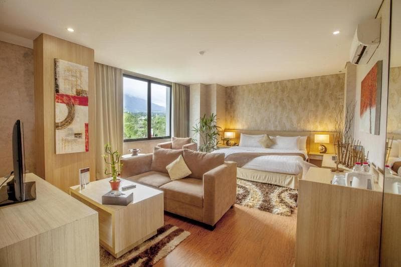 Padjadjaran Suites Resort & Convention Hotel 4
