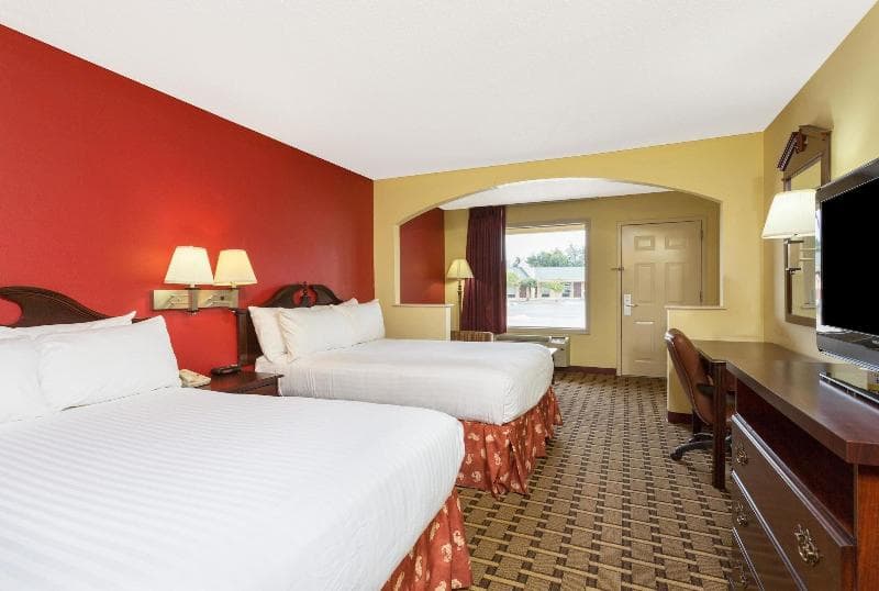 Americas Best Value Inn & Suites Sumter photo 1