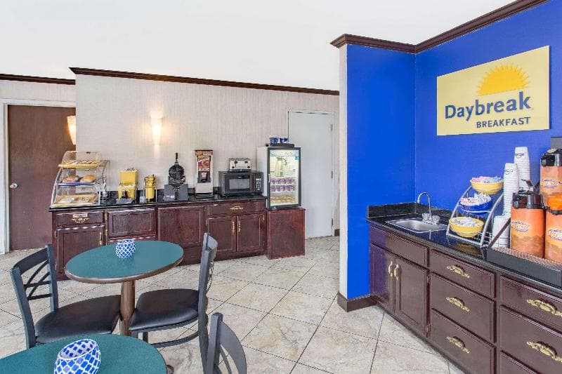 Days Inn Monticello 5