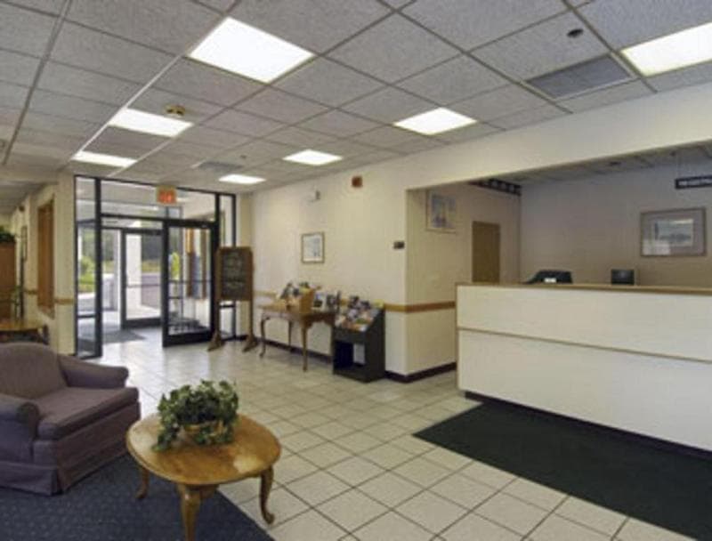 Knights Inn Liberty 3
