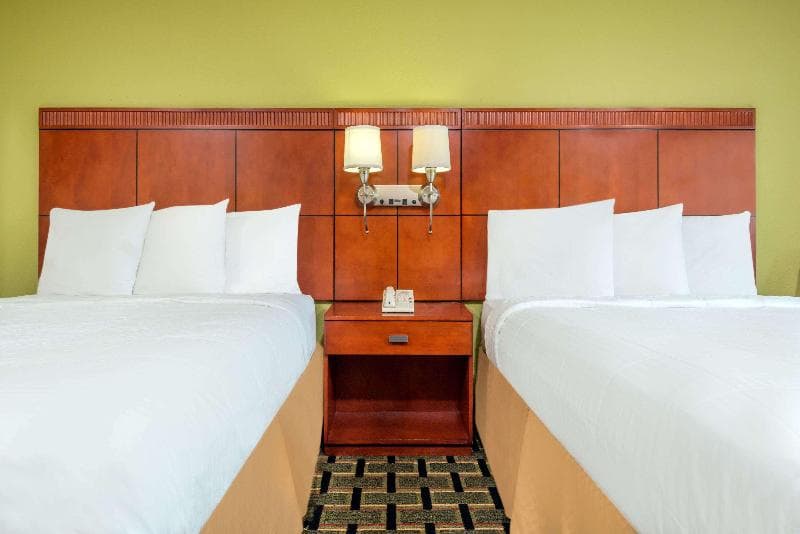 Days Inn By Wyndham Knoxville East 2