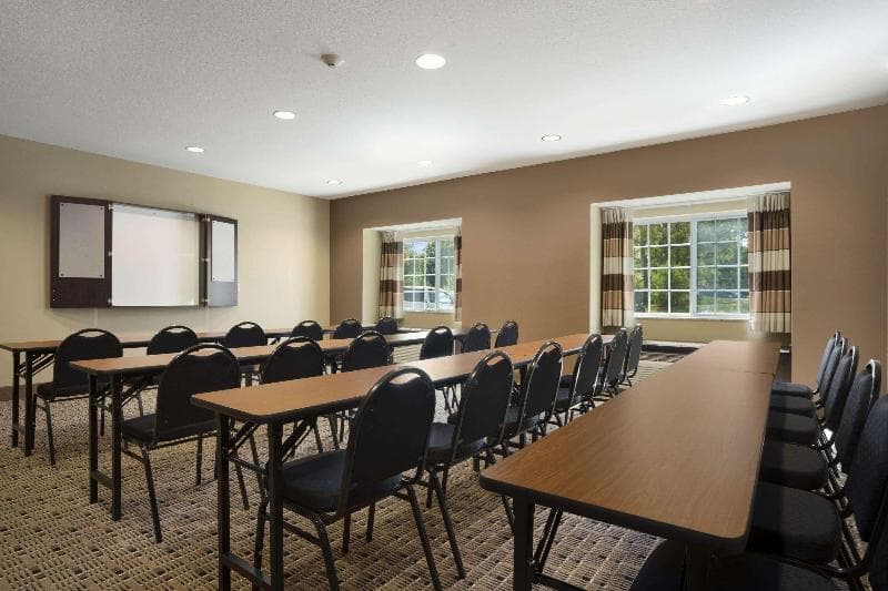 Microtel Inn & Suites by Wyndham Carrollton photo 1
