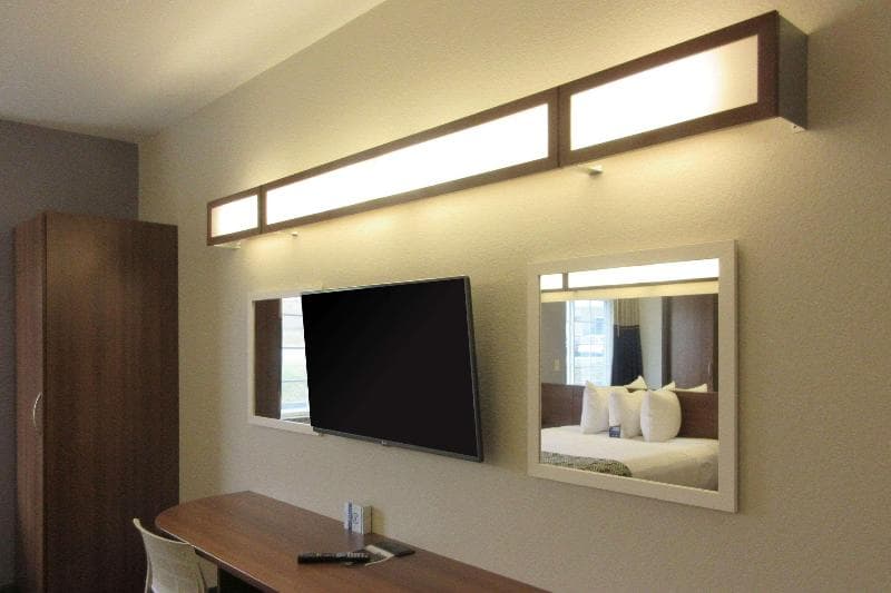 Quality Inn & Suites 2