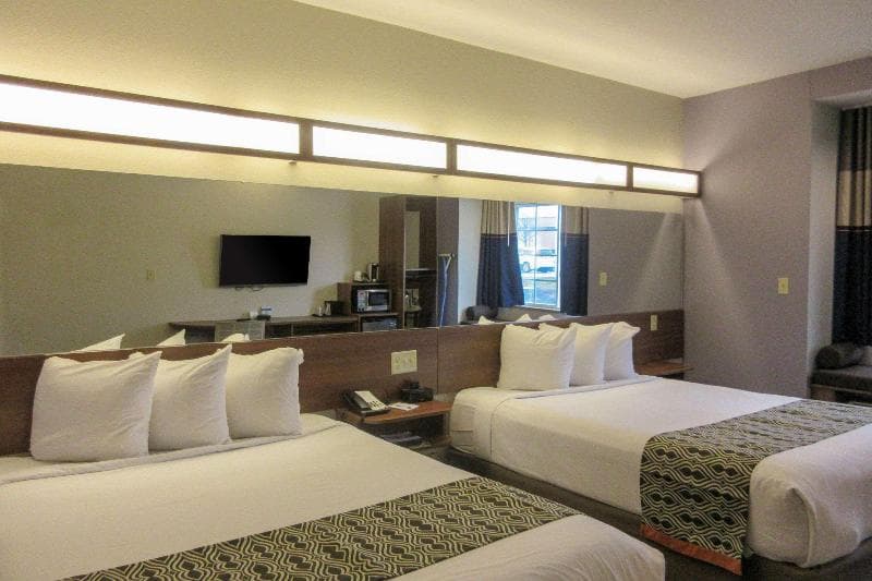 Quality Inn & Suites 4