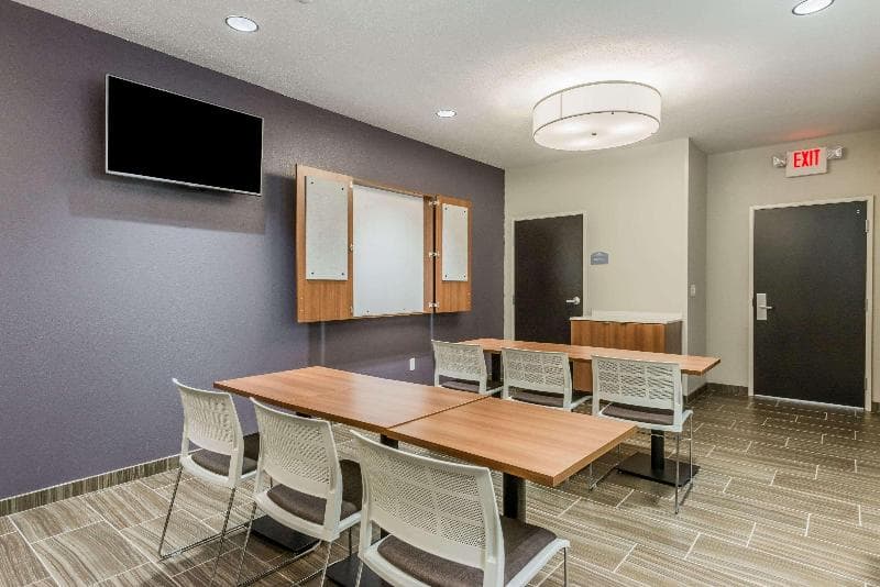 Microtel Inn & Suites by Wyndham Altoona photo 1