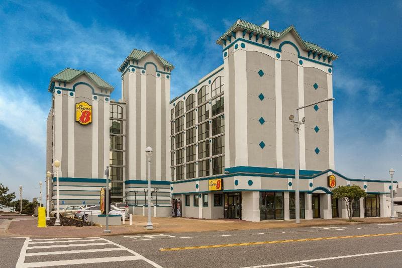 Super 8 Virginia Beach Oceanfront 4