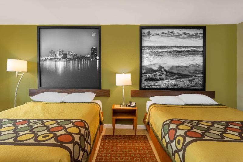 Super 8 Virginia Beach Oceanfront 2