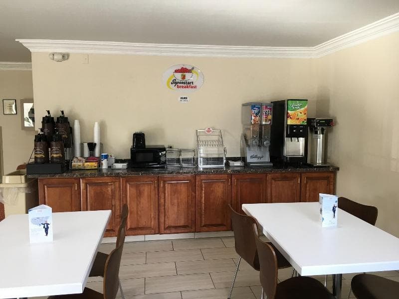 Super 8 By Wyndham Vicksburg photo 1