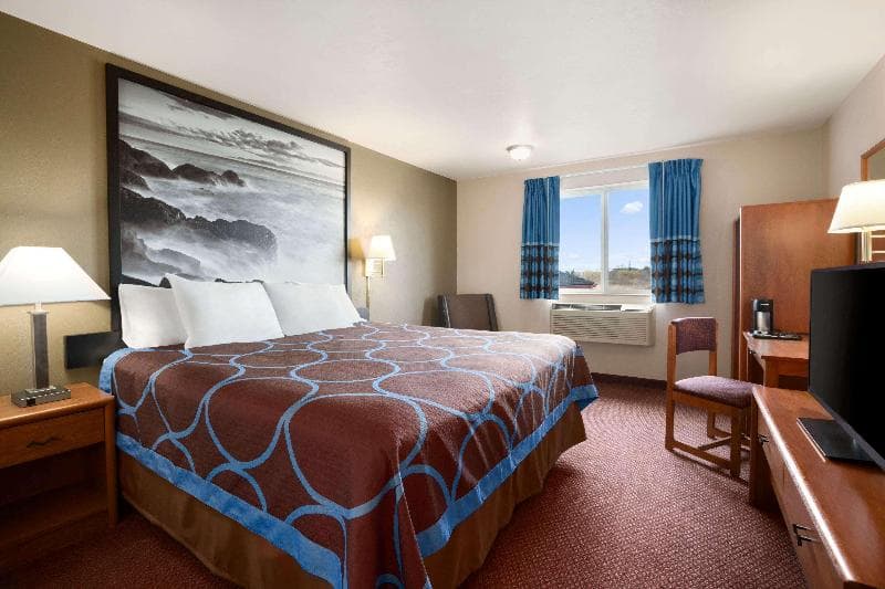 Super 8 by Wyndham Bellingham Airport/Ferndale 4
