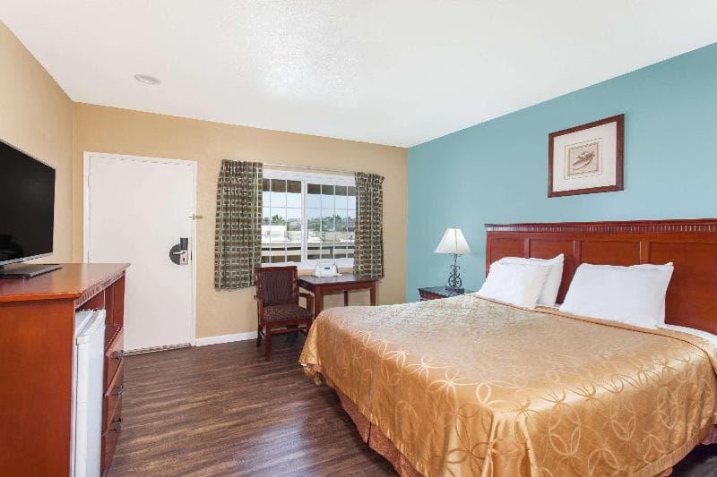 Travelodge By Wyndham San Diego Seaworld photo 1