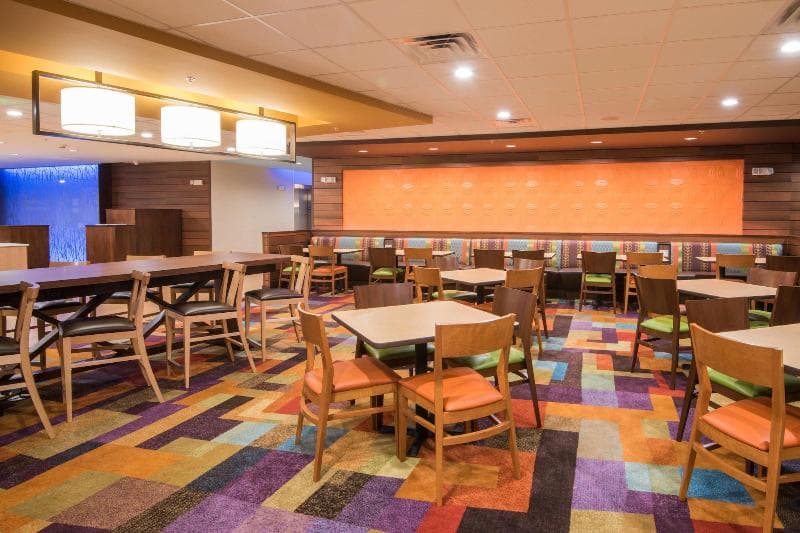 Fairfield Inn & Suites Fort Wayne Southwest 3