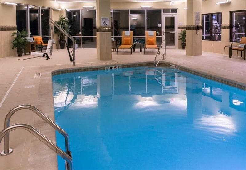 Courtyard Hot Springs 4