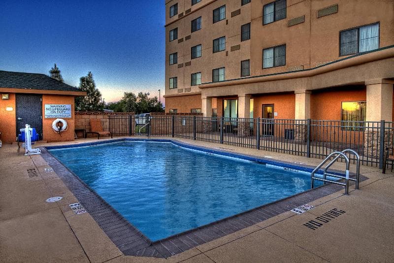 Courtyard Midland 2