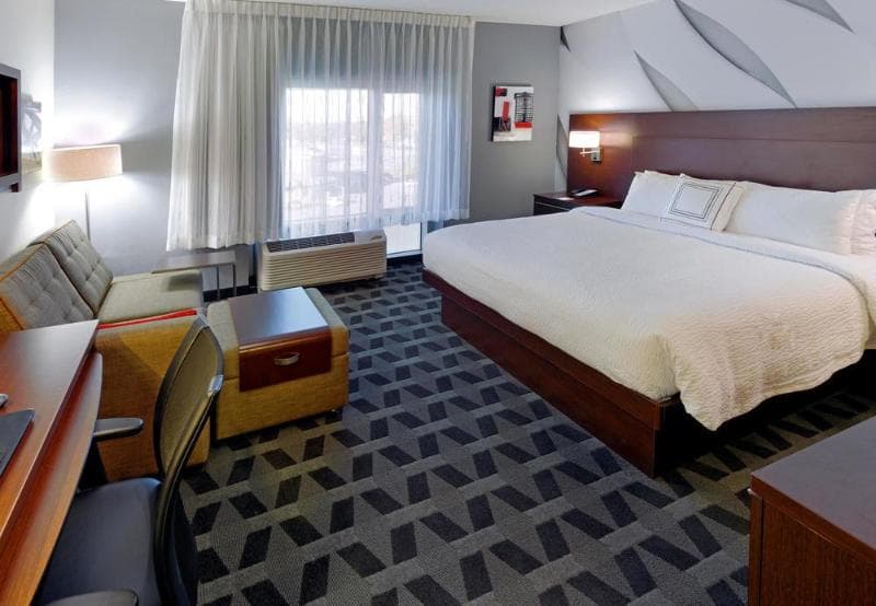 TownePlace Suites Springfield 4