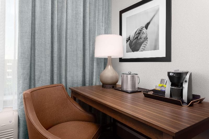 DoubleTree by Hilton Charleston Mount Pleasant 5