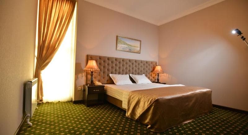 Gloria Hotel 5