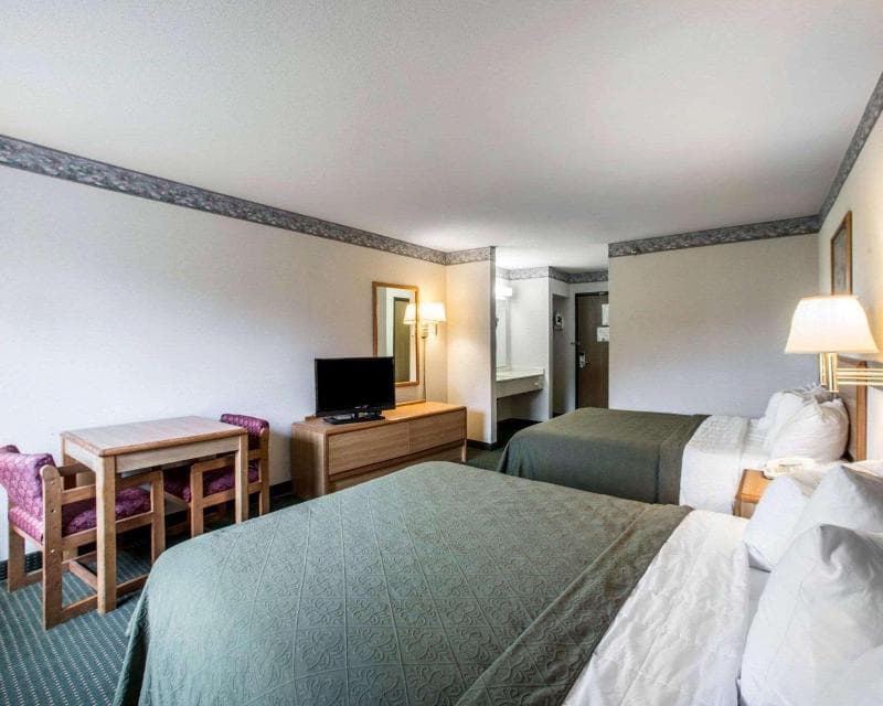 Quality Inn & Suites 3