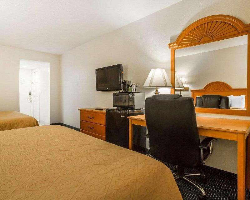 Quality Inn Massena 3