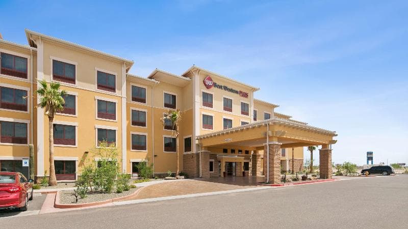 Best Western Plus Chandler Hotel & Suites 4