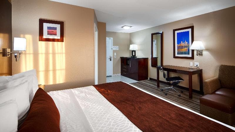 Best Western Plus Crawfordsville Hotel 5