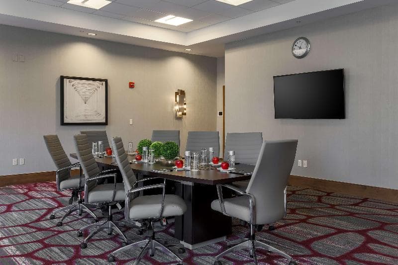 DoubleTree by Hilton Evansville photo 1