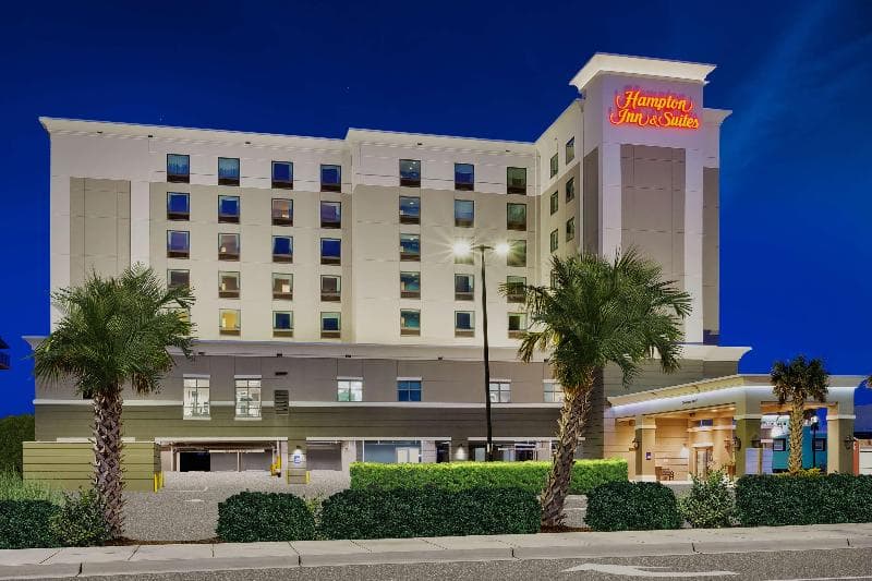 Hampton Inn & Suites by Hilton Carolina Beach Oceanfront 1